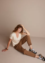 Load image into Gallery viewer, Barrel Fit Stretch Twill Trousers
