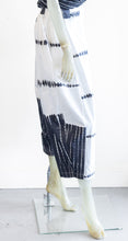 Load image into Gallery viewer, Moyuru Ikat Balloon Crop Pants
