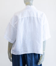 Load image into Gallery viewer, Yuvita White Button Up Linen Blouse
