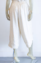 Load image into Gallery viewer, Luukaa Creme Linen Wide Leg Pants
