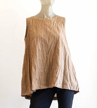 Load image into Gallery viewer, Baci Sleeveless Organic Cotton Blouse

