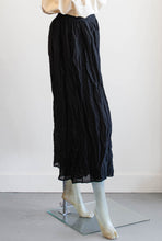 Load image into Gallery viewer, Baci Black Cotton Crinkle Pant
