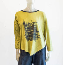 Load image into Gallery viewer, Luukaa Green Graphic Tee Blouse
