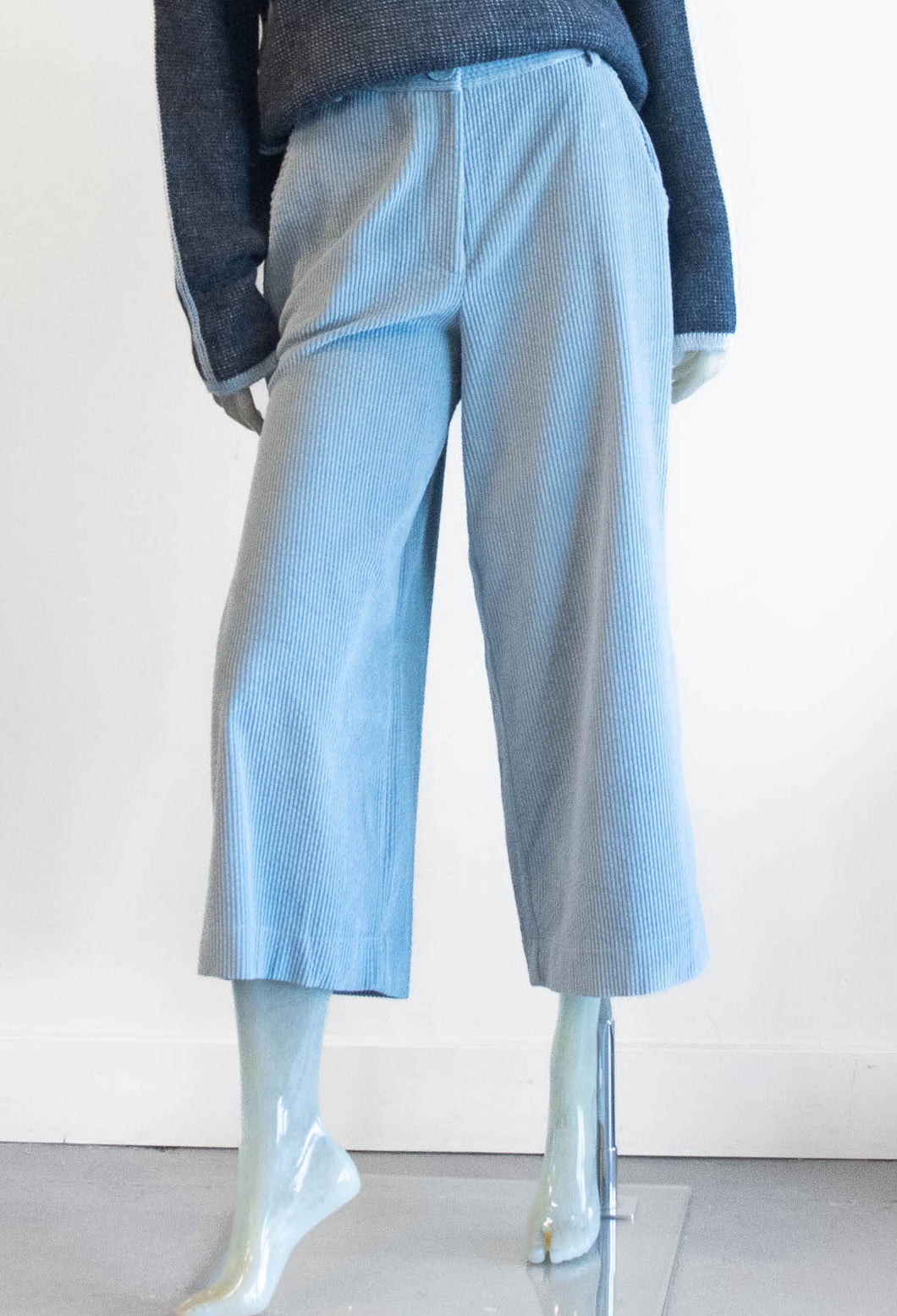 Ozai Wide Wale Corduroy Mint