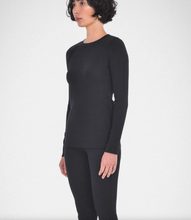 Load image into Gallery viewer, Paper Label Essential Fitted Black Long Sleeve Knit Tee
