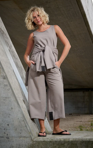 Henriette Gray Crop Lounge Pants