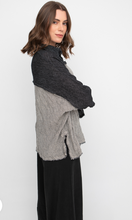 Load image into Gallery viewer, Ozai Crinkle Button Up Blouse
