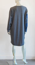Load image into Gallery viewer, Moyuru Tunic Graphic Print Dress
