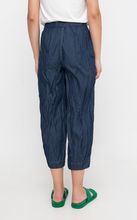 Load image into Gallery viewer, Ozai Crinkly Denim Pants
