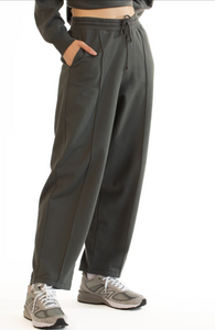 Paper Label Tapered Leg Sweatpant Gray