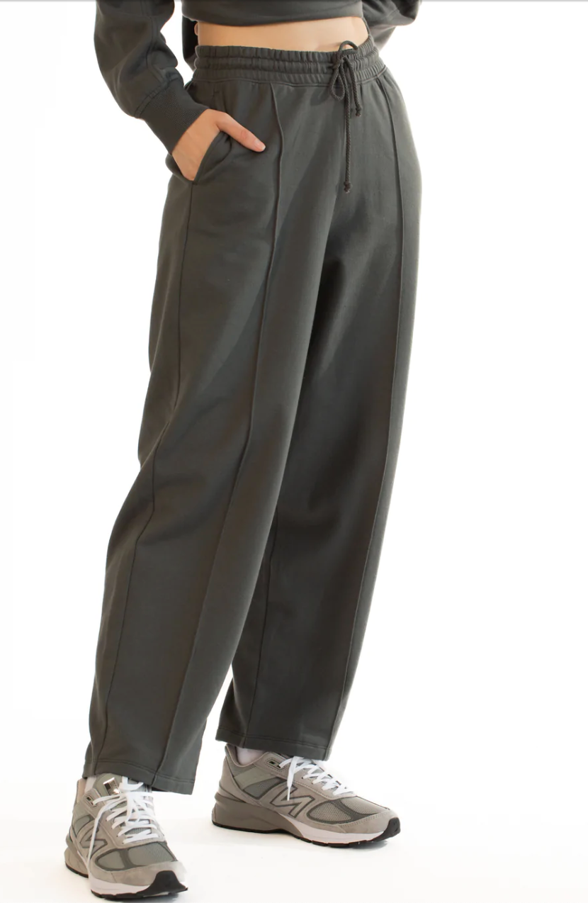 Paper Label Tapered Leg Sweatpant Gray